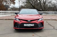 Тест-драйв Toyota Camry