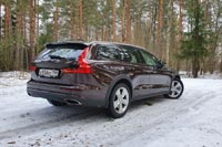 Тест-драйв Volvo V60 Cross Country