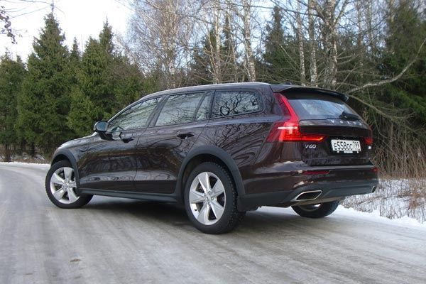 Тест-драйв Volvo V60 Cross Country