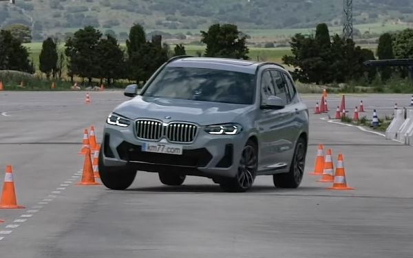 Обновленный BMW X3 успешно прошел «лосиный тест». Видео